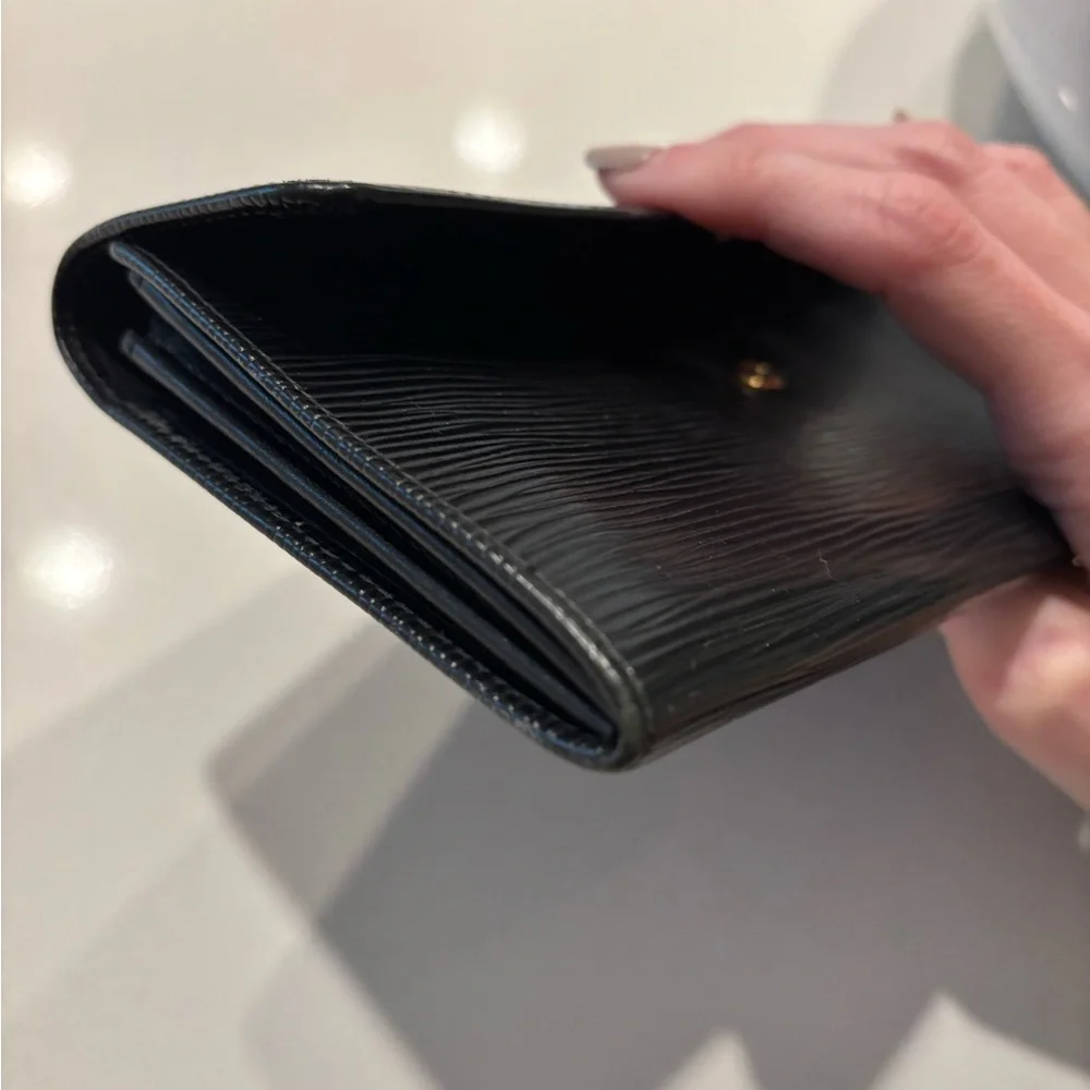 Louis Vuitton Epi Leather Vintage Long Wallet
